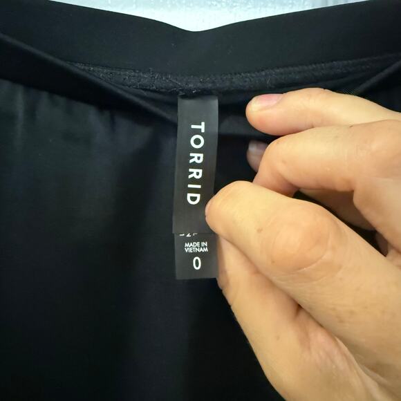 Torrid Active Swim high-rise‎ skater style black skort shorts size 0 (L) - Picture 4 of 9